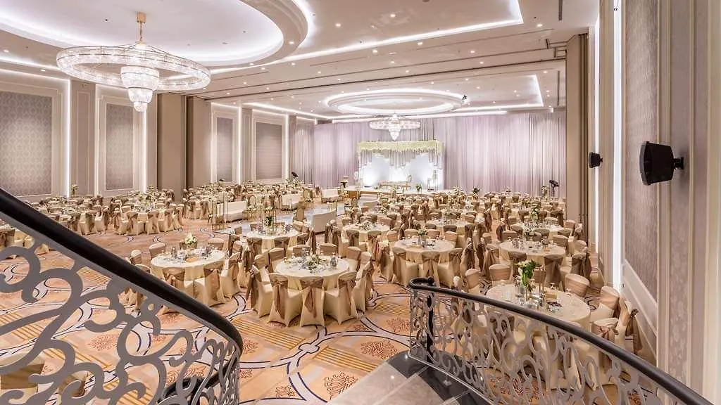 Radisson Blu Plaza Jeddah Hotel 4*,