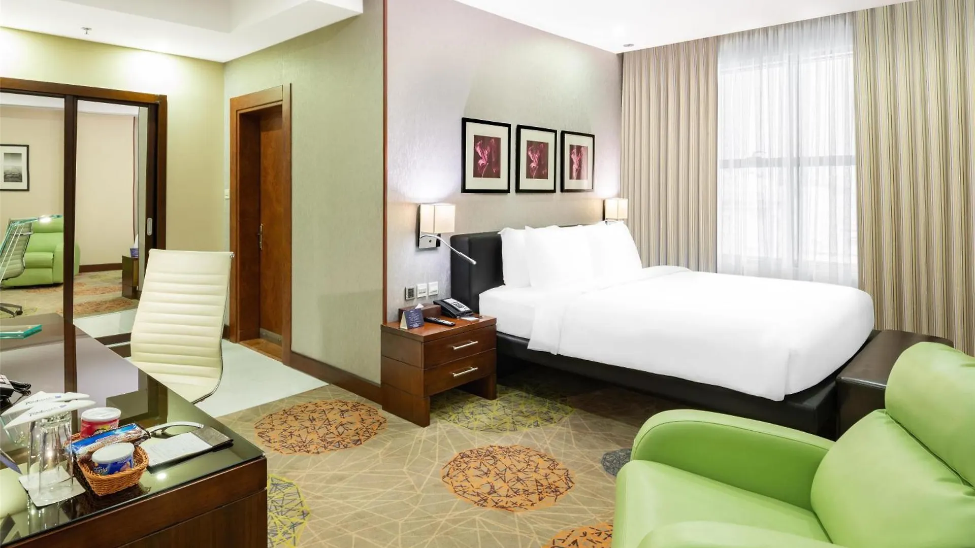 Radisson Blu Plaza Jeddah Hotel